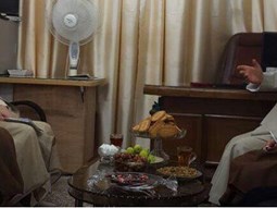 بازدید حضرت آیت الله حسینی بوشهری از مرکز مباحثات فقهی جوادالائمه